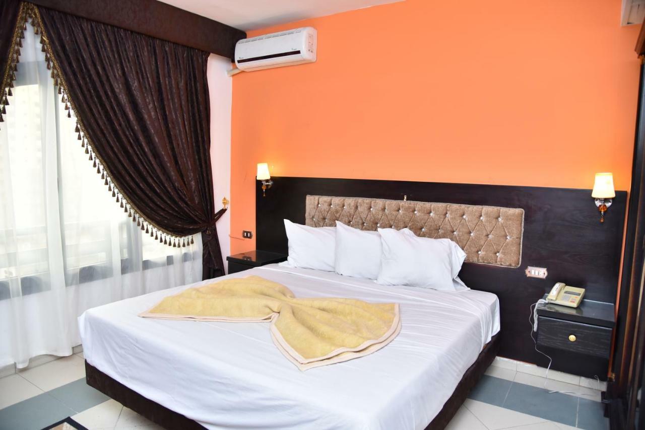 Royal Pyramids Hotel 카이로 외부 사진