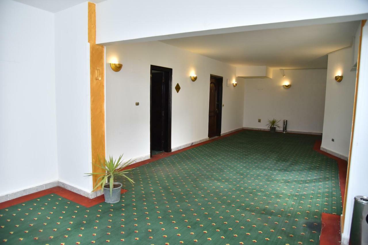 Royal Pyramids Hotel 카이로 외부 사진