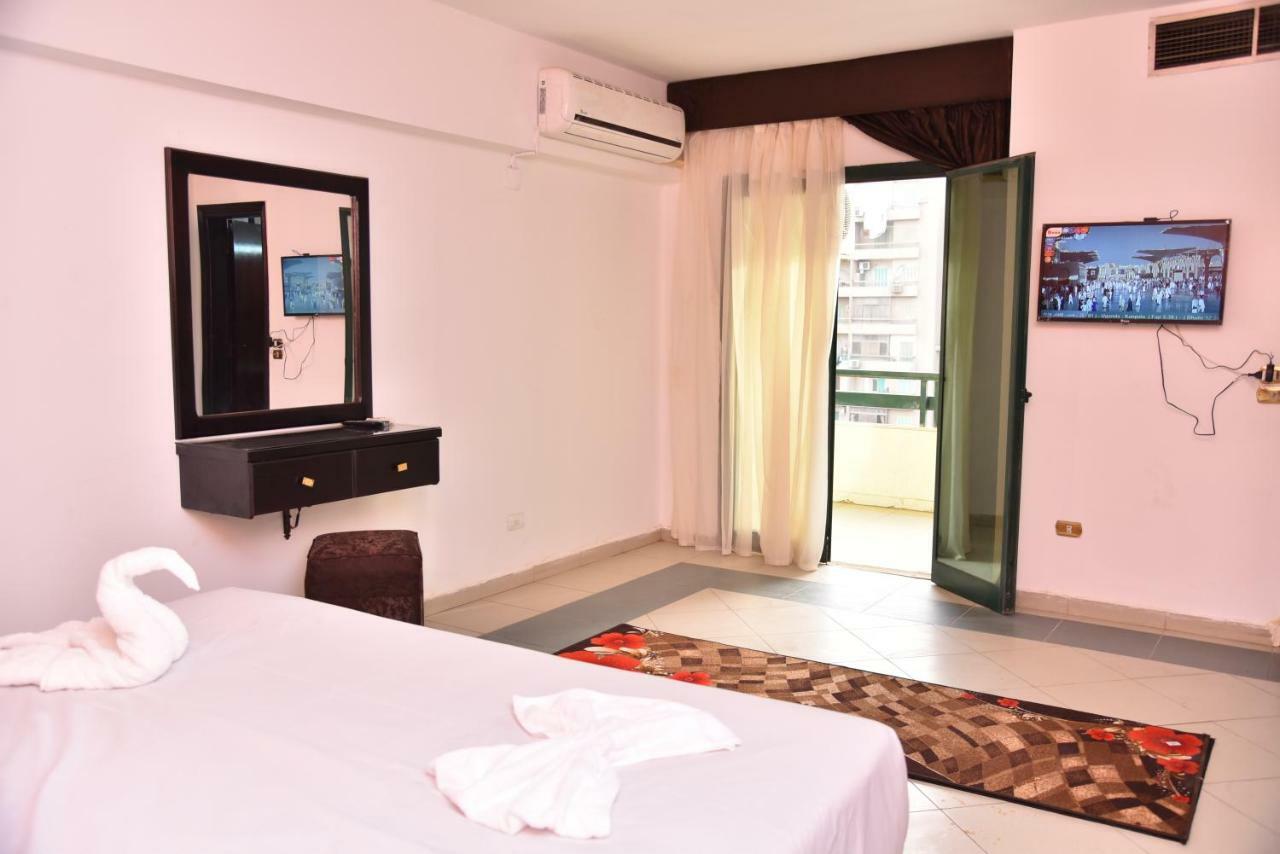 Royal Pyramids Hotel 카이로 외부 사진
